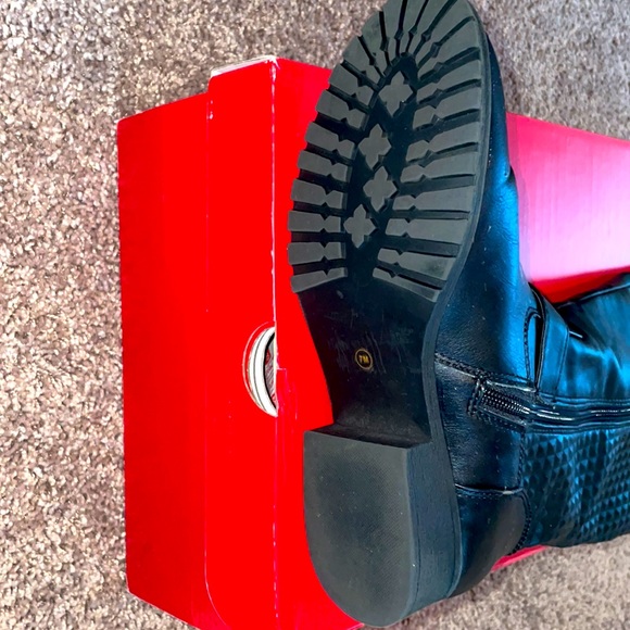 Black Riding Boots - Picture 5 of 7